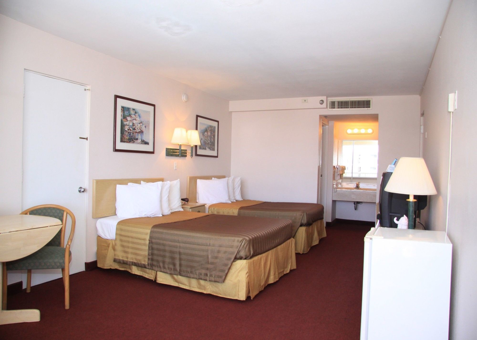 Magnuson Hotel Clearwater Beach Extérieur photo