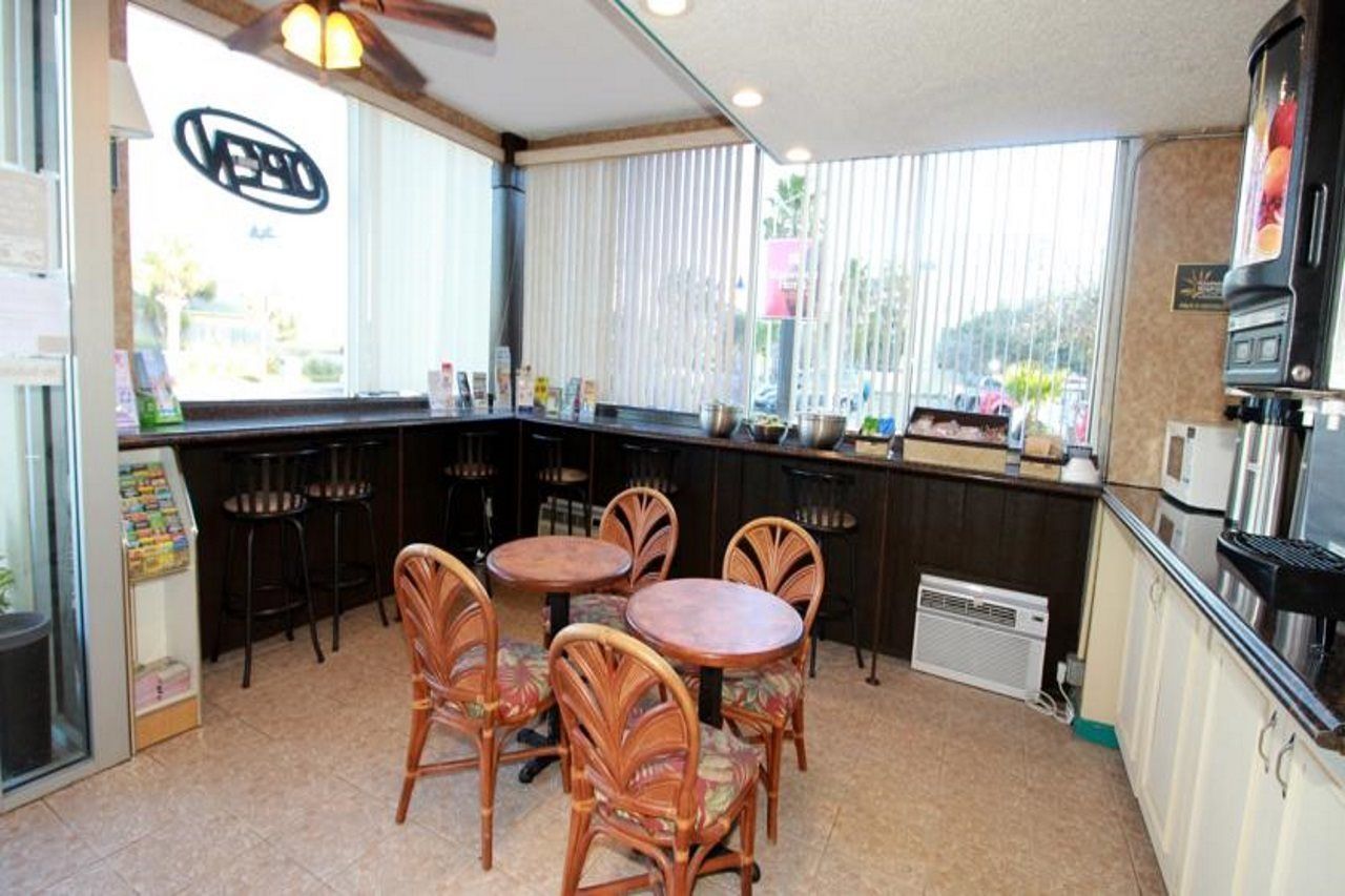 Magnuson Hotel Clearwater Beach Extérieur photo